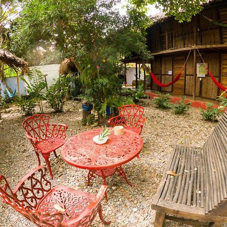Hostal Zinpar ปาโลมิโน ภายนอก รูปภาพ