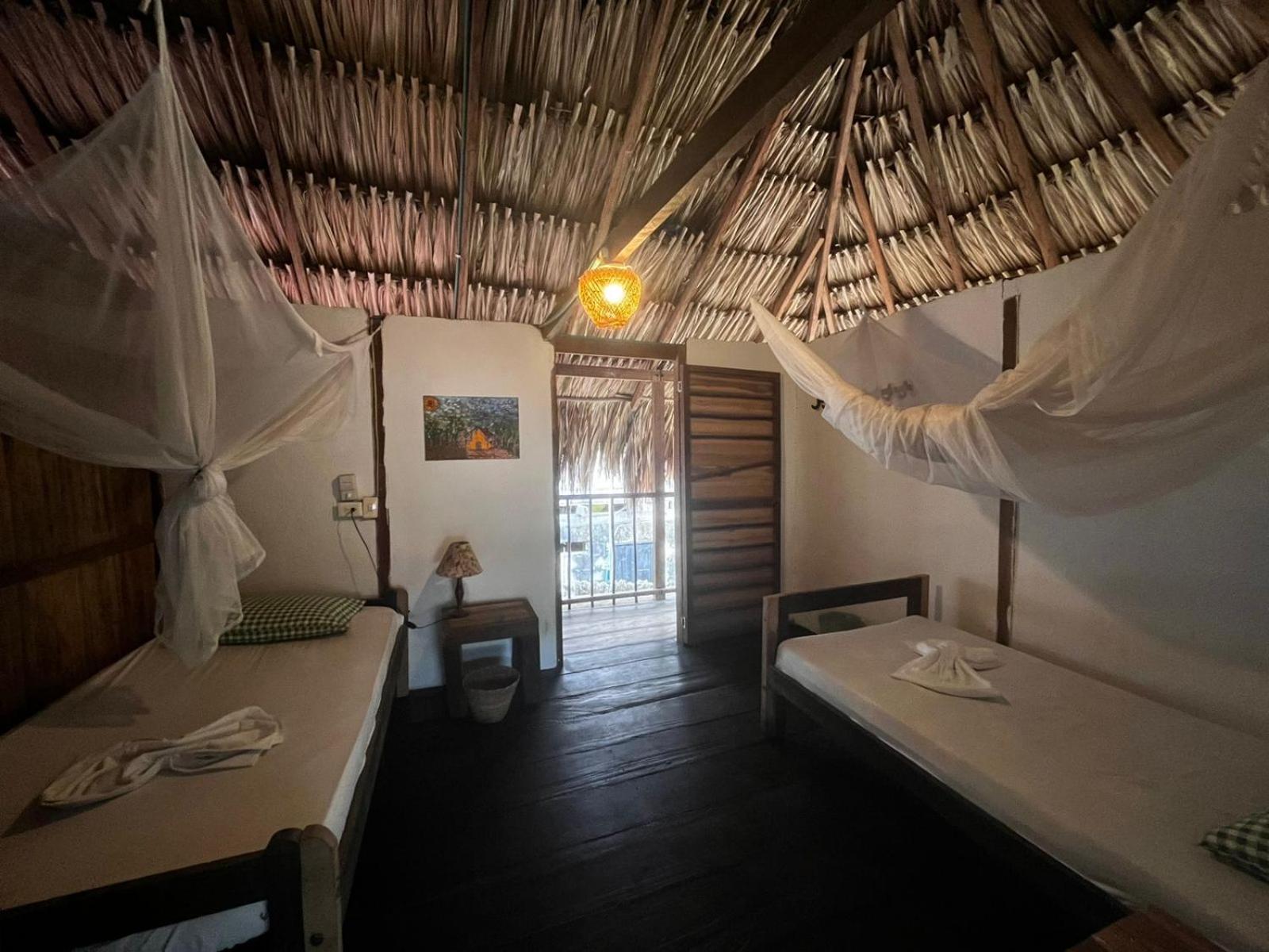 Hostal Zinpar ปาโลมิโน ภายนอก รูปภาพ